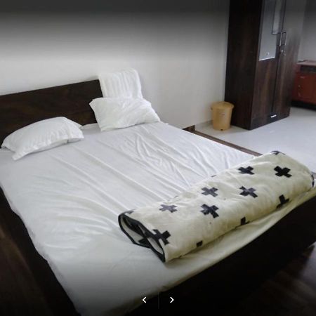 A2zroomz Kings Villa 3 BHK Lonavala Buitenkant foto